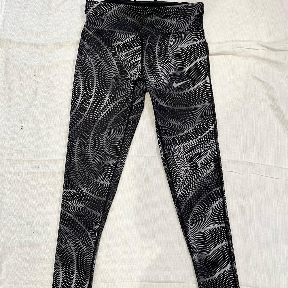 Nike DRI-fit leggings